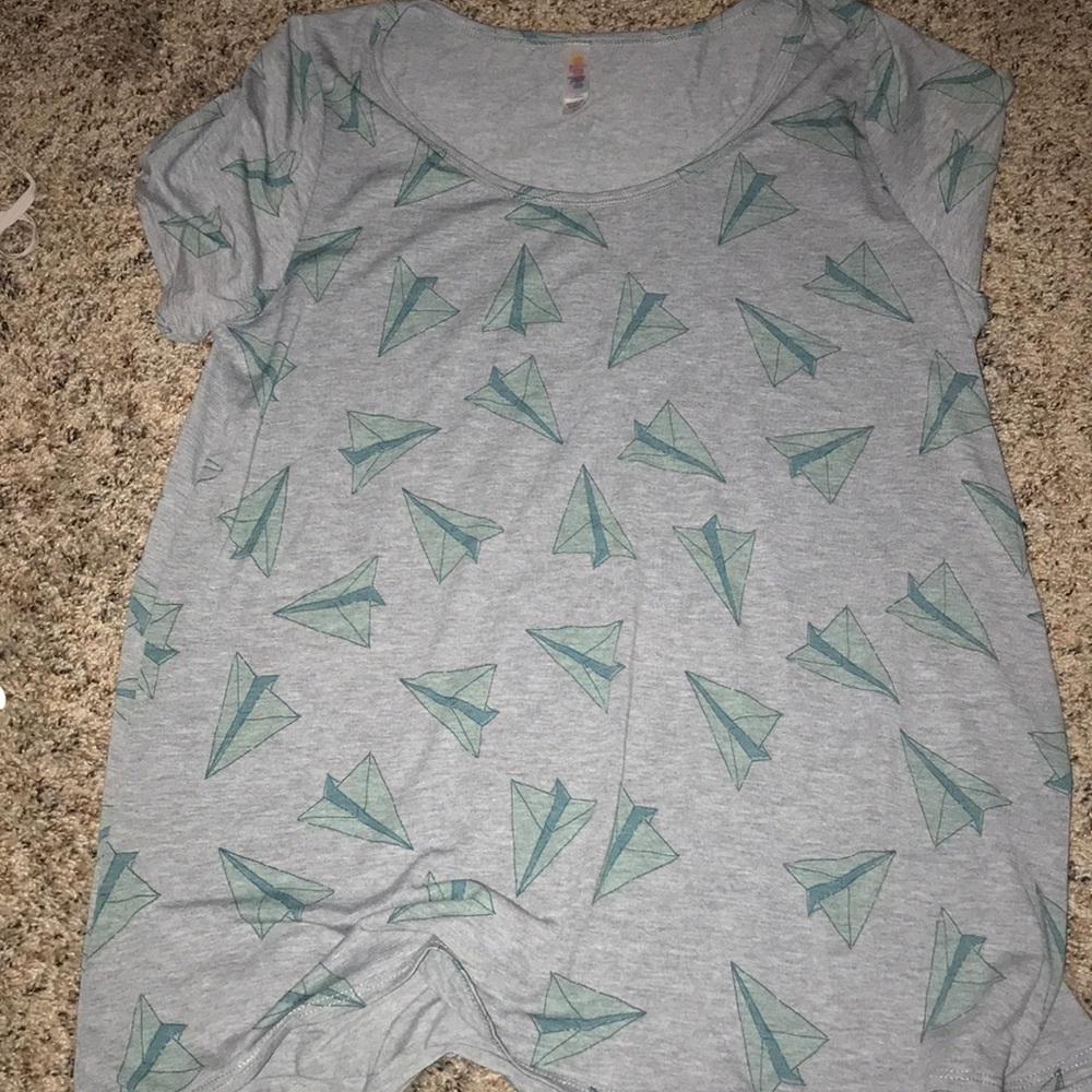Lularoe Classic Tee